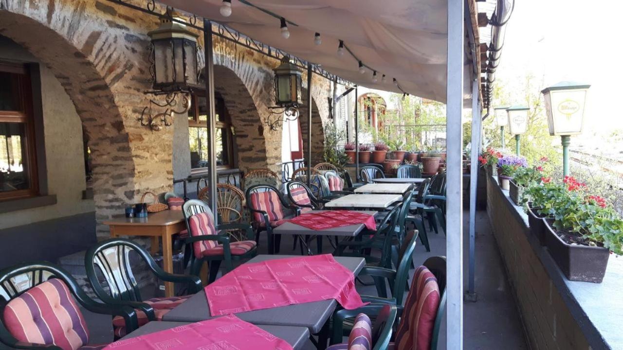 Kranenturm Hotel Бахарах Экстерьер фото