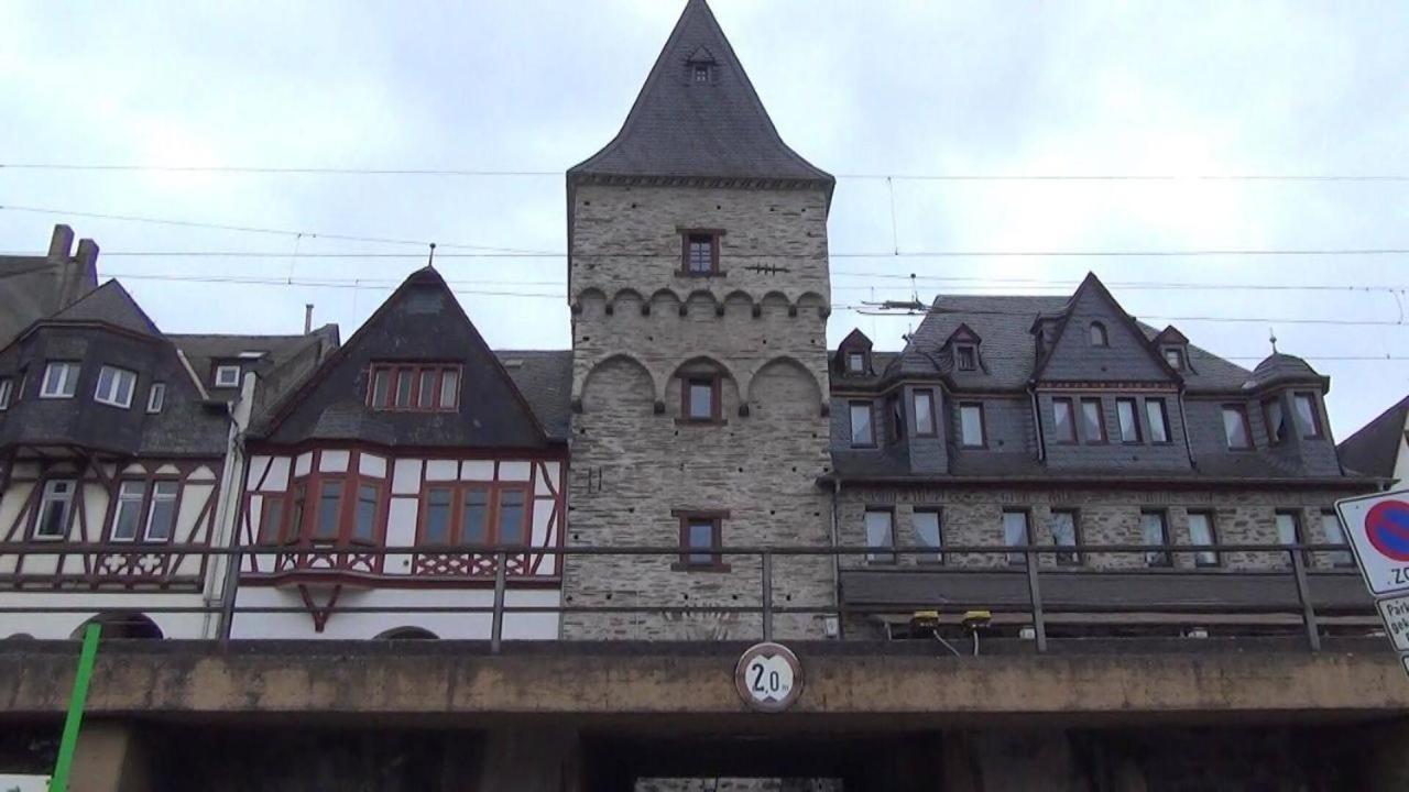 Kranenturm Hotel Бахарах Экстерьер фото